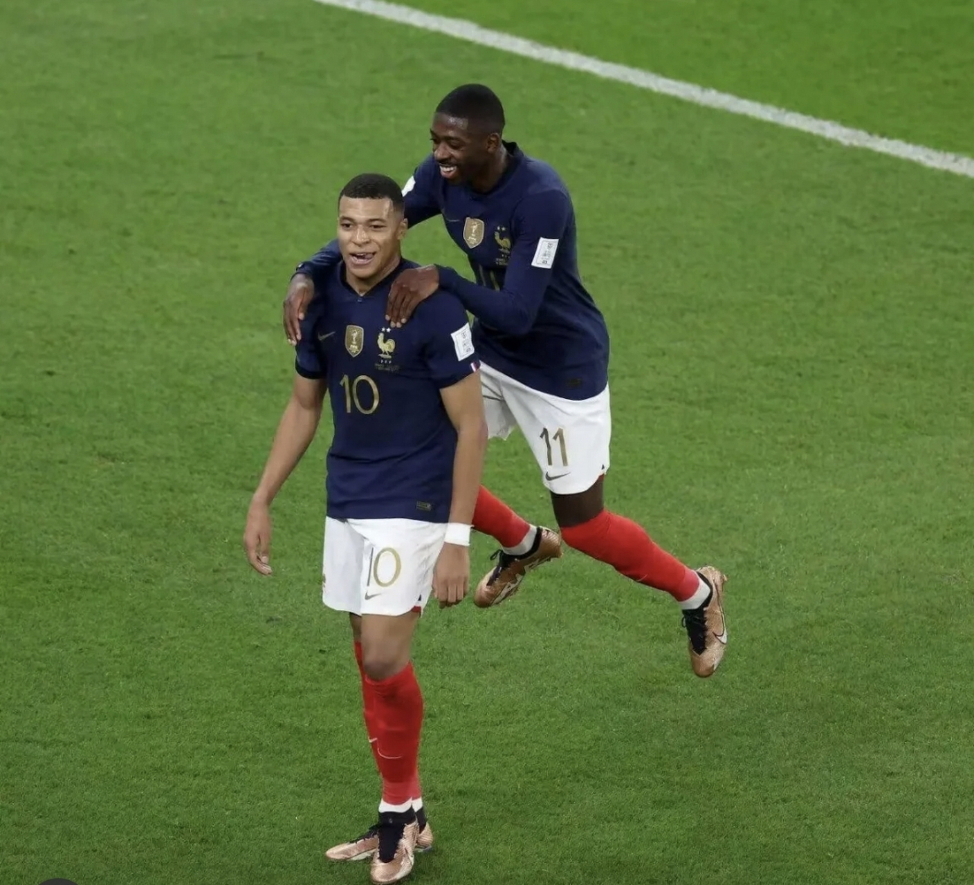 乌克兰逆转波兰，姆巴佩统治全场