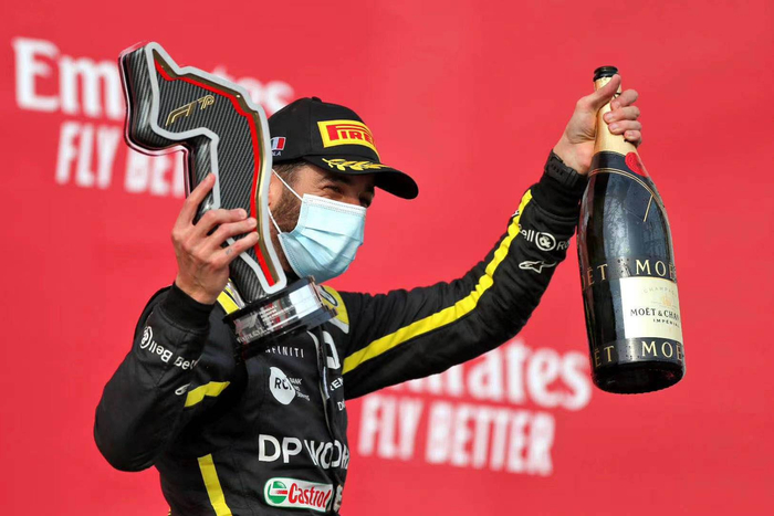 威廉姆斯轻取雷诺车队，勒克莱尔扛起全队