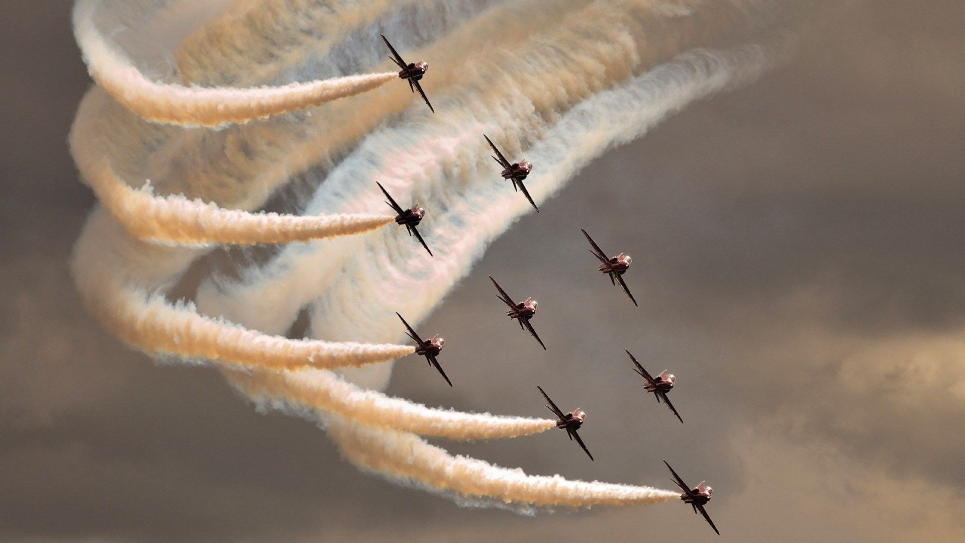 玫瑰重新绽放，拉文末节三分雨浇灭火箭，奇才抢下晋级门票