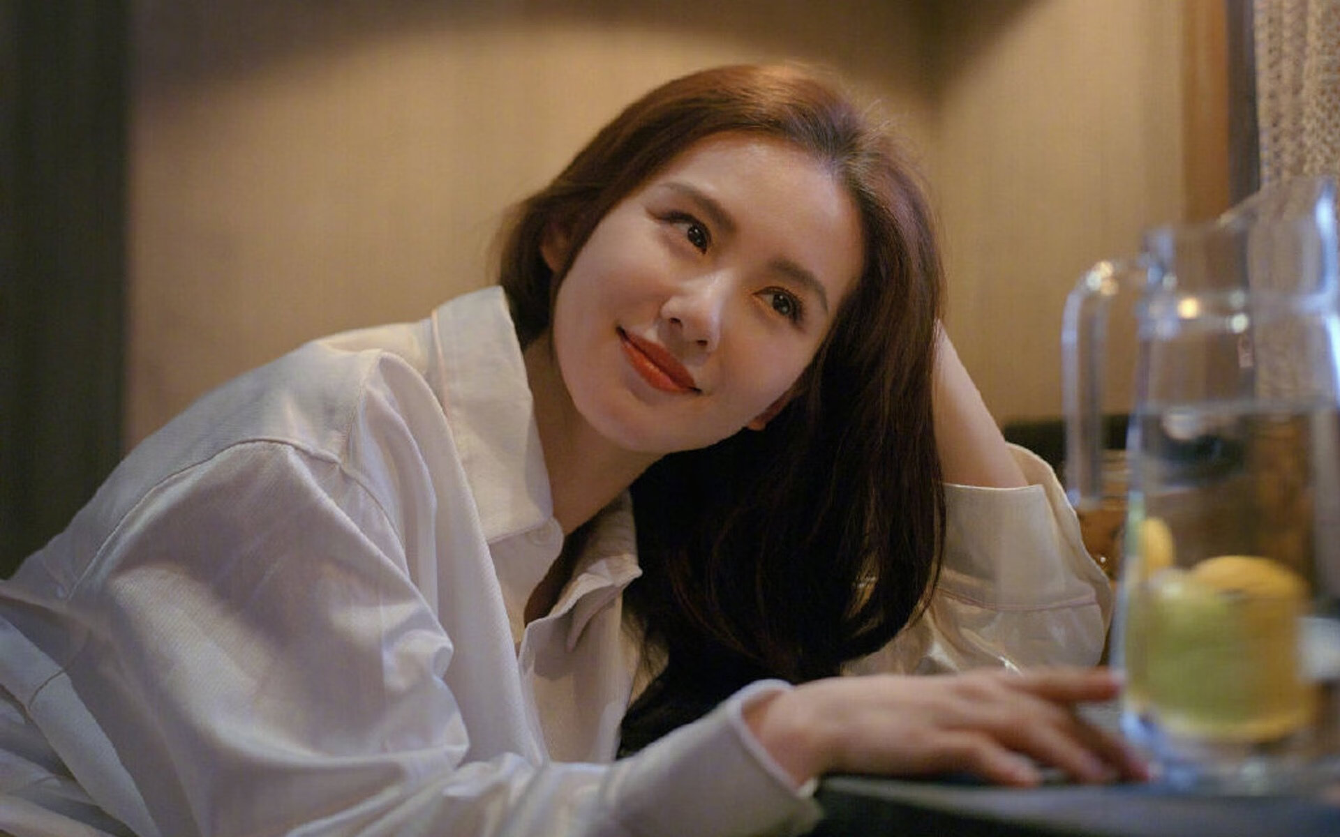 逆流成河的防守盛宴，罗德里如何用无球锁死，为喧嚣的季后赛之夜写下寂静的注脚