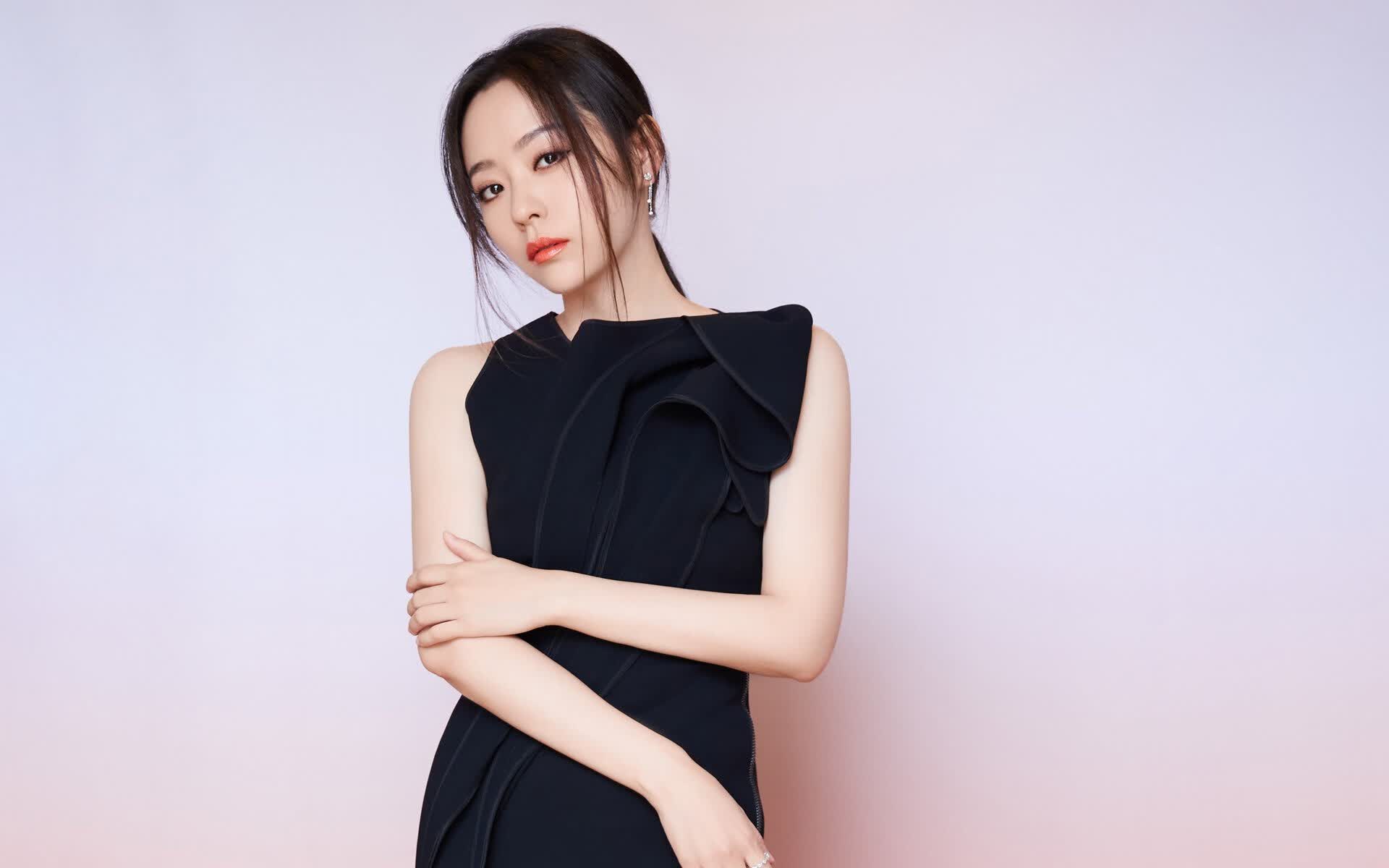 暗夜之刃,当维尼修斯的光芒之下,藏着日本足球最冷酷的绝杀